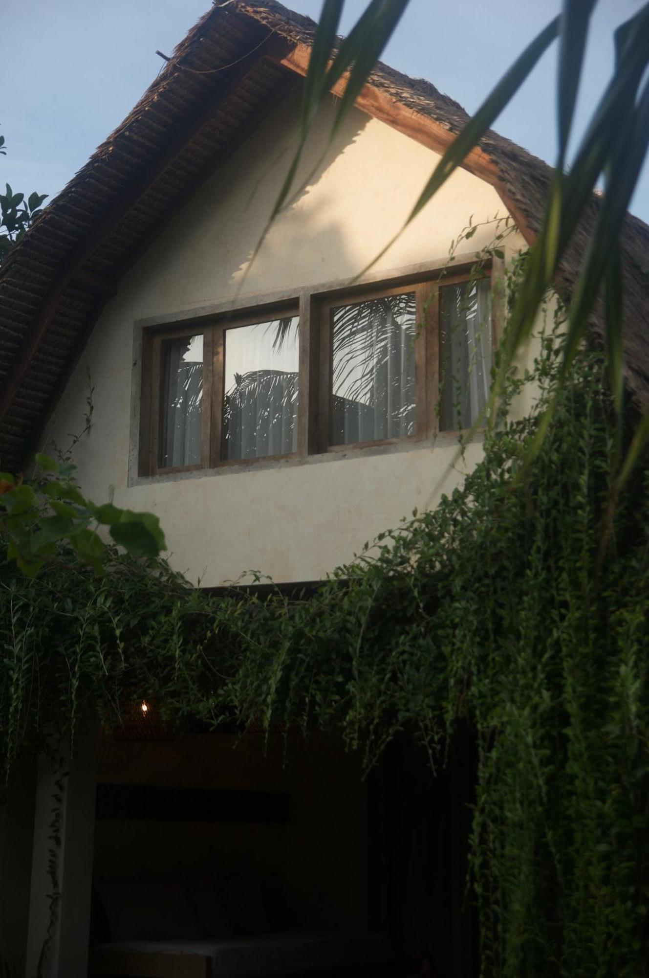 Owa Lodge Areguling Kuta  Ngoại thất bức ảnh